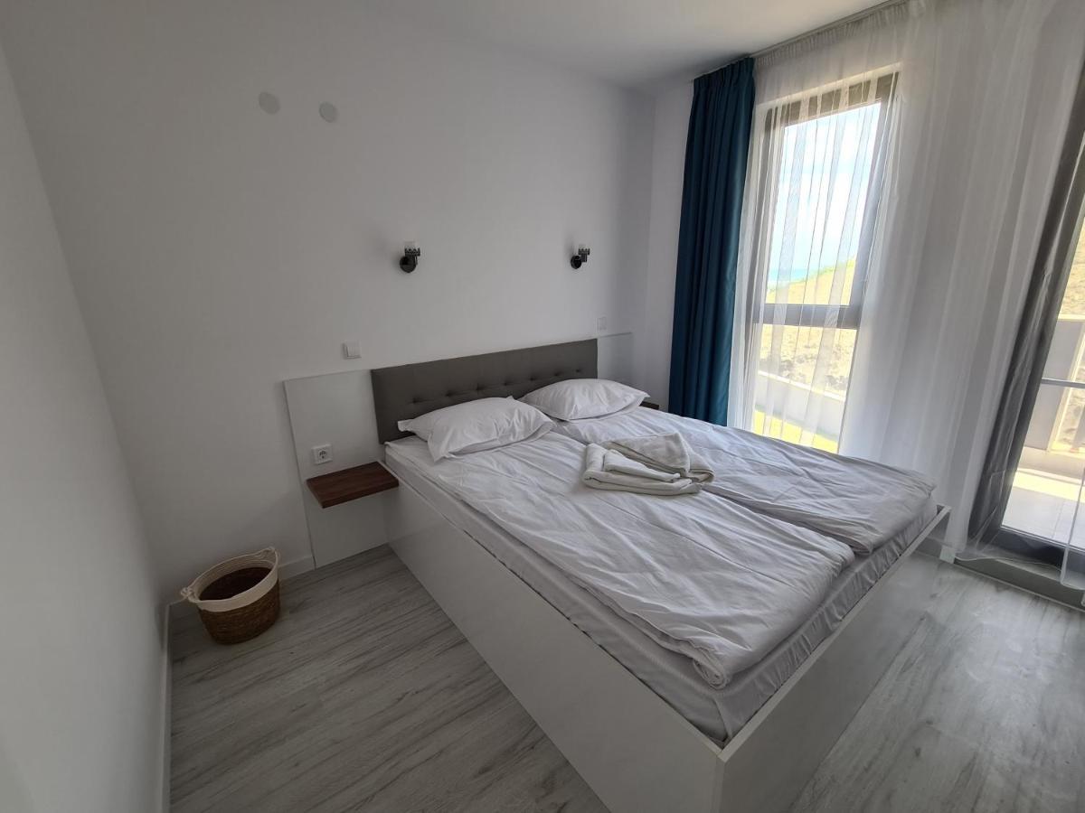Dolphin Beach Apart Obzor Esterno foto